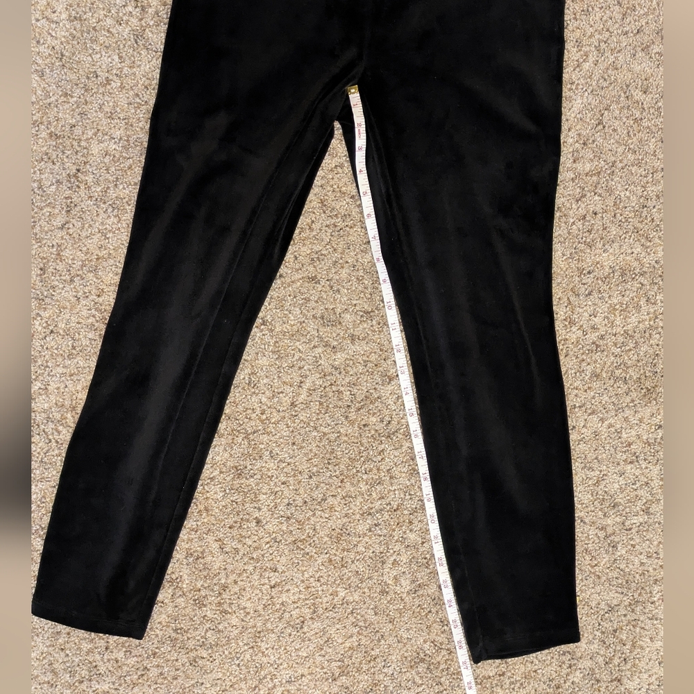 Express Black Velvet Leggings - Picture 4 of 5
